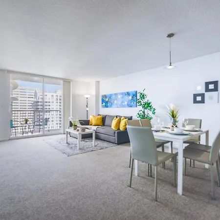 Stunning Condo At Brickell With Pool & Gym